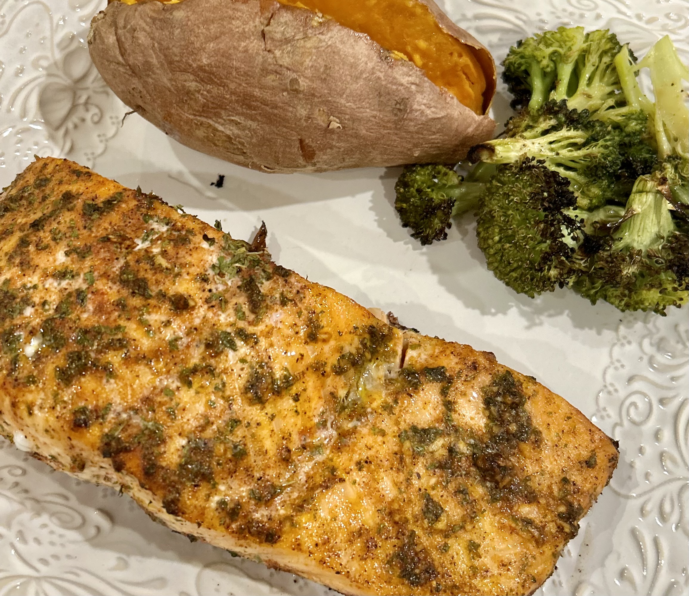 Grilled Salmon - Lifestyles By Liz